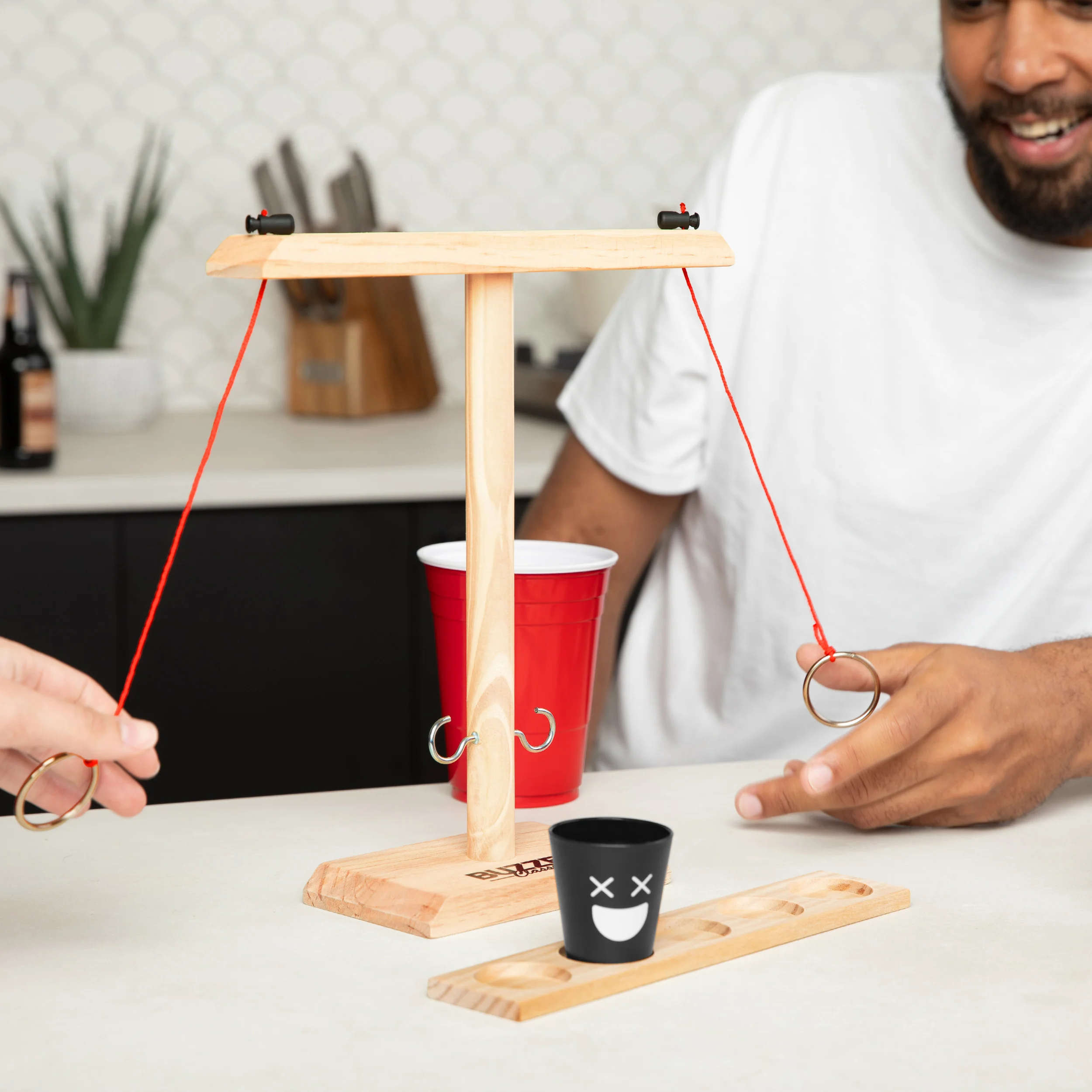 Buzzed Hook & Ring | A Fast-Paced Face-Off for Two Players 6 Buzzed Hook & Ring | A Fast-Paced Face-Off for Two Players